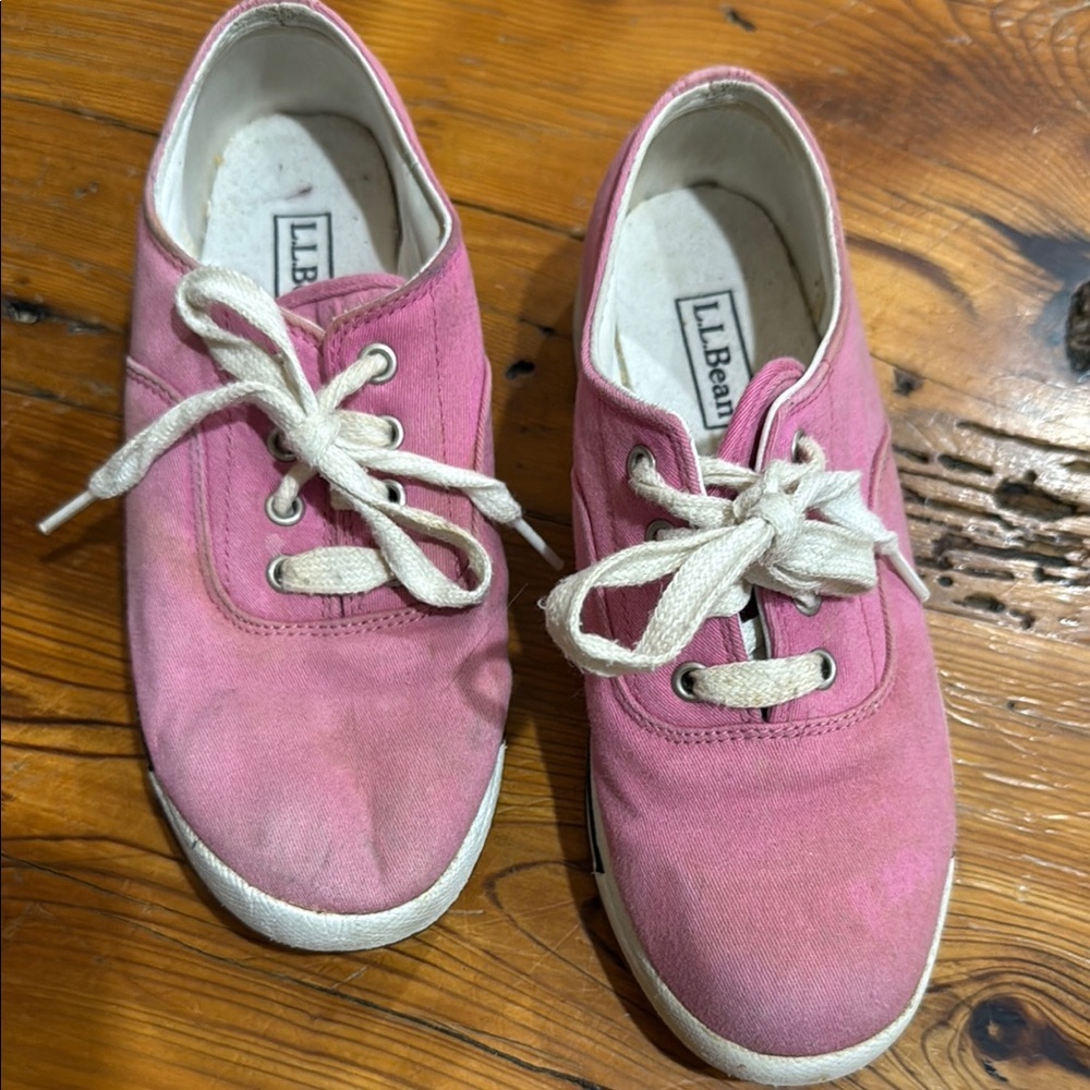 L.L. Bean Pink Sneakers with Canvas Upper and Rubber Sole size 7.5